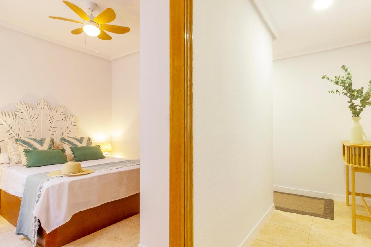 Apartamento Pink Maritimo Τορεβιέχα Εξωτερικό φωτογραφία