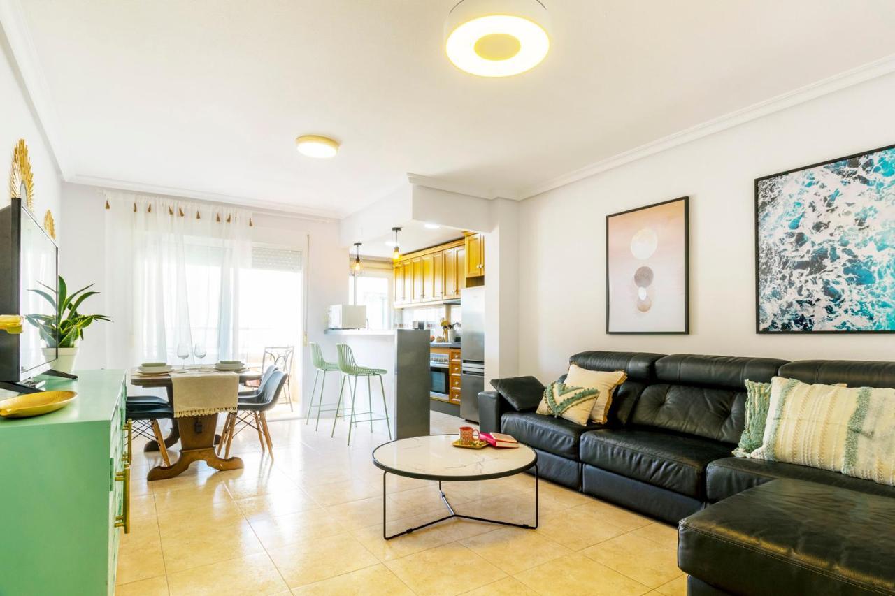 Apartamento Pink Maritimo Τορεβιέχα Εξωτερικό φωτογραφία