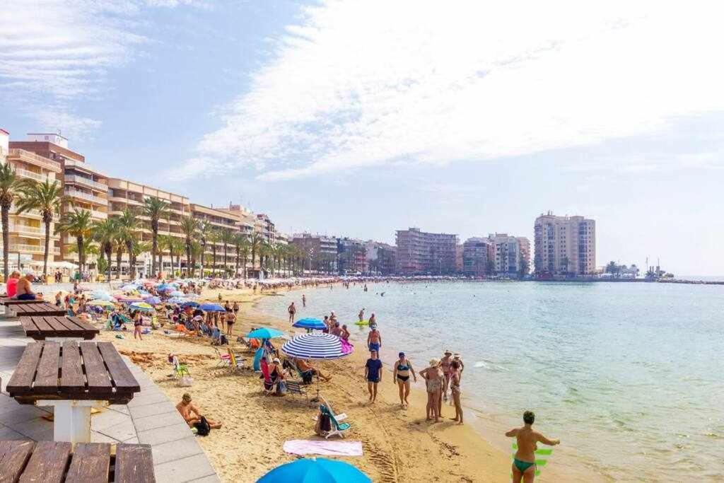 Apartamento Pink Maritimo Τορεβιέχα Εξωτερικό φωτογραφία